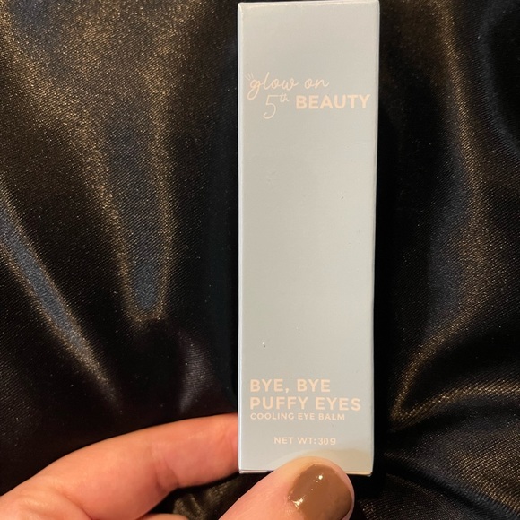🖤 Pick Any 3/$30 Sale Glow On 5th Beauty Eye Balm - Picture 1 of 5